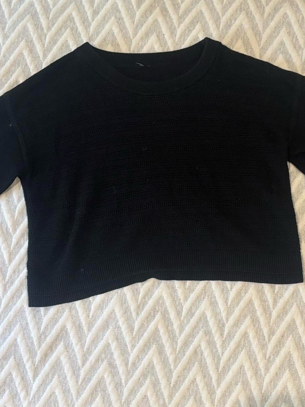 Lululemon cropped black sweater